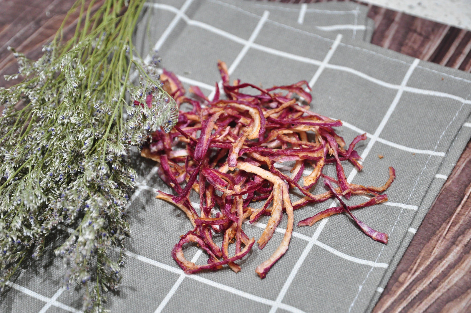 Cheesy Onion Crisps - Septree